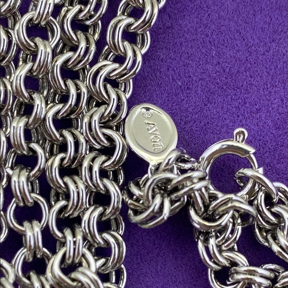 💛 Elegant AVON Silver Heart Pendant Necklace - Picture 4 of 4